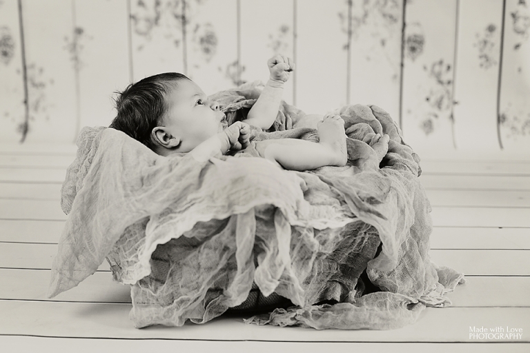 Fotografia noworodkowa Julita Pająk, sesja niemowlęca Kraków, sesja dziecięca, made with love photography (4)