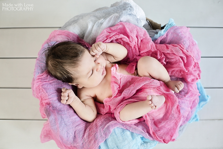 Fotografia noworodkowa Julita Pająk, sesja niemowlęca Kraków, sesja dziecięca, made with love photography (5)